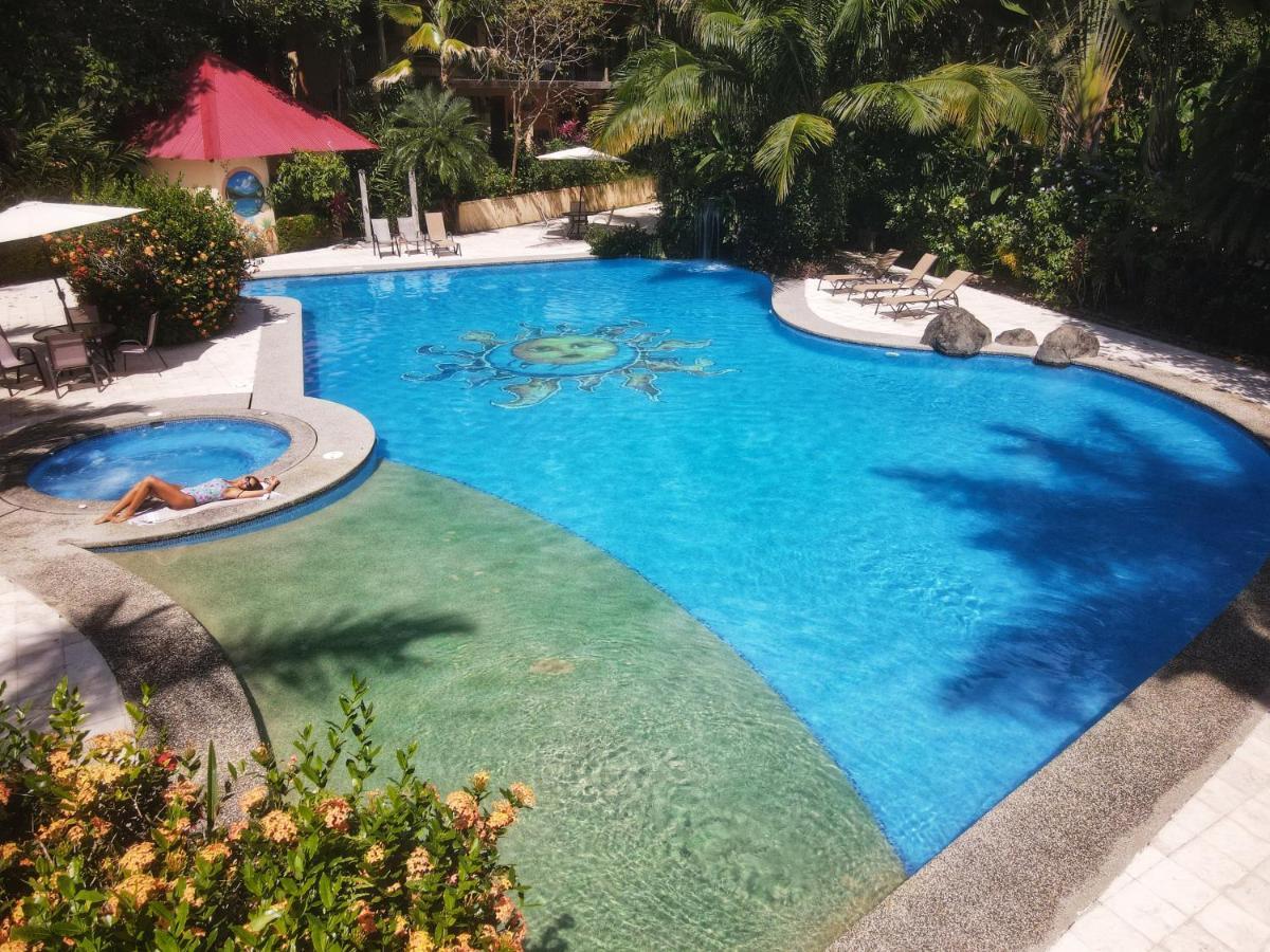 Jaco Hotel Docelunas Exterior photo