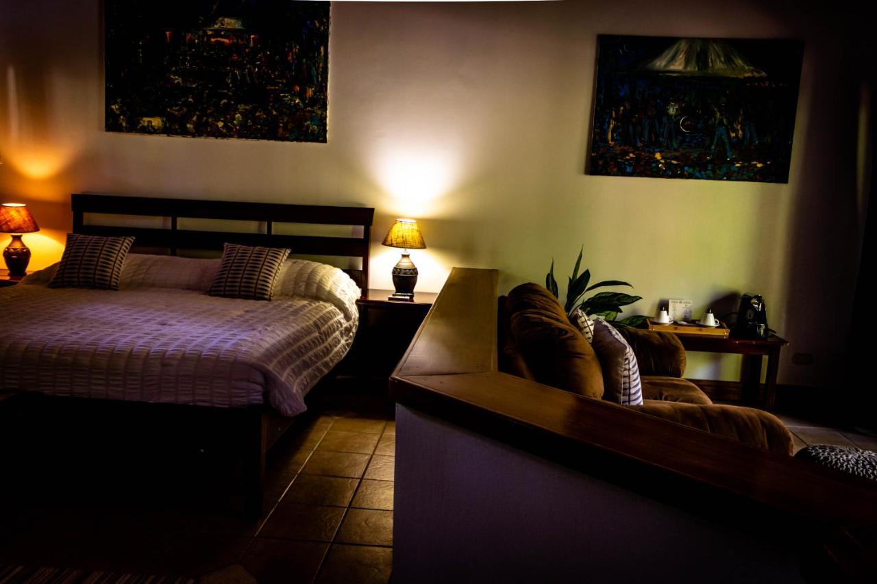 Jaco Hotel Docelunas Exterior photo
